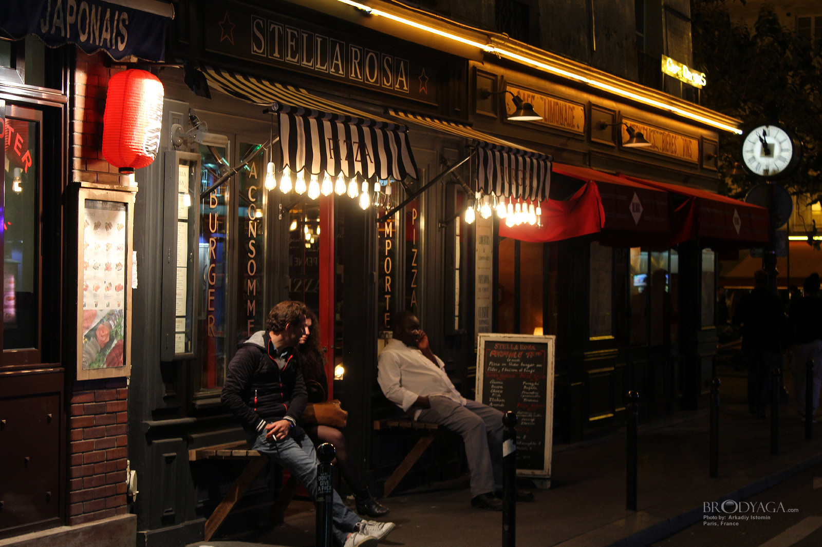 Stella Rosa, 9 Rue Mouffetard, Paris